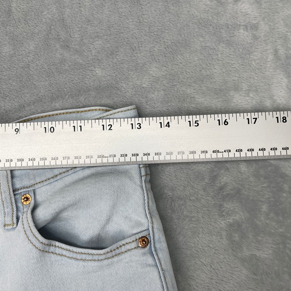 Levi's Jeans Women's Size 27x27 Blue Light Washed Ribcage Straight Ankle - Picture 7 of 10